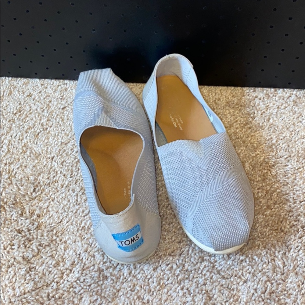 Toms